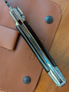 NIB AGA CAMPOLIN DIANA LEVERLOCK AUTO IN SMOKY BLACK BRAZILIAN HORN WITH BOX AND SHEATH 