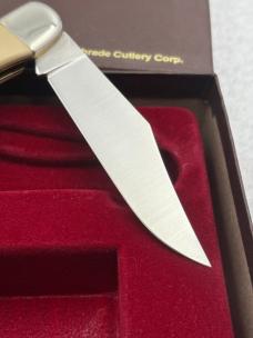 Schrade Cutlery Turtle Scrimshaw Knife USA Limited Edition Vintage Rare