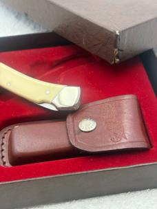Schrade + 1782-1982 Limited Edition Bald Eagle Scrimshaw LB5 Lockback Hunter Made In USA Vintage