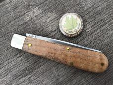 Great Eastern Cutlery 394124 Fiddleback Maple #157 Maple Leaf Shield 