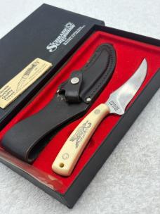 Schrade Sharpfinger Scrimshaw ( Mountain Lion) SC-502 New In Box