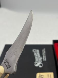 Schrade Sharpfinger Scrimshaw ( Mountain Lion) SC-502 New In Box
