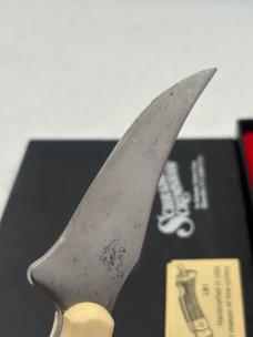 Schrade Sharpfinger Scrimshaw ( Mountain Lion) SC-502 New In Box