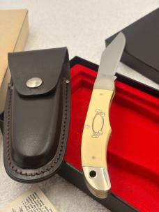 Schrade USA 1980 Scrimshaw Folding 1 Blade Hunter Linerlock SC-500 ( Mountain Goats)