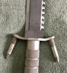 Taiwan Made Stainless Buckmaster 184 Copy W/Accessories c. 1980’S