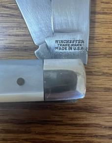 WINCHESTER TRADE MARK MADE IN USA PEARL HANDLE TRAPPER POCKET KNIFE