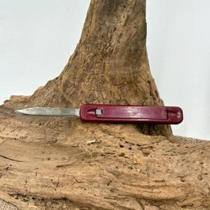 Slide Out Vintage Red Pocket Knife Carbon Blade Plastic Case 1950s USA 223