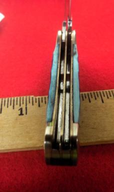 STEEL WARRIOR 3-3/8"BLUE BONE TRAPPER UNUSED FROM A FEW YEARS BACK IN BOX GOOD EDGE 