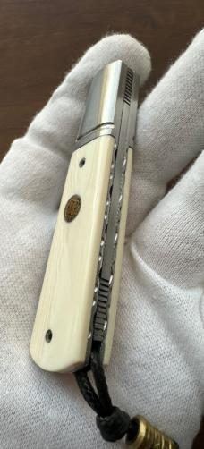 Vincenzo Balistreri Antique Ivory Barlow