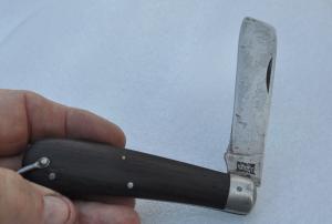 Kutmaster Utica NY USA Rope Knife Wood Handles Bail 4 12quot Closed Steel Liners Nearly Full Blade