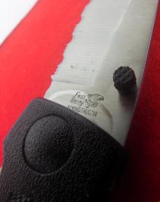 FROST FLYING FALCON 5" PART SERRATED UNUSED BLACK SCALES STAINLESS ROSTFREI