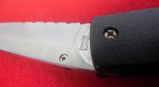 FROST FLYING FALCON 5" PART SERRATED UNUSED BLACK SCALES STAINLESS ROSTFREI