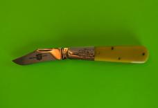 GEC Boom Town Barlow Yellow Sawcut Bone