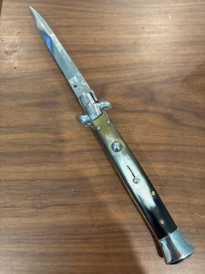 Italian Stiletto with Nice Horn