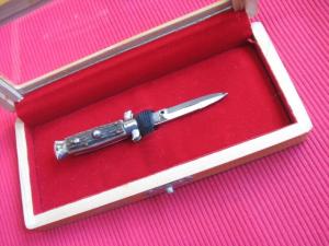 Oreste Dibon Italian 12cm. Stag MAURO MARIO Picklock Stiletto Switchblade Knife - with Display Case