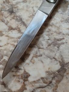9" Vintage B.O.B.C. Dark Horn. 
