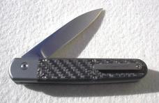 BARON ELITE L/E TITANIUM AUTO ( CARBON FIBER SCALES ) SATIN DROP POINT LIMITED EDITION OF 100 PIECES