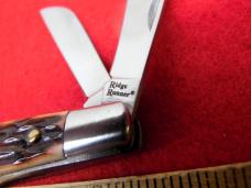 RIDGE RUNNER 3-1/4" JIGGED TAN BONE MEDIUM STOCKMAN FROM KNIFE ROLL UNUSED
