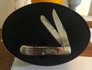New in Tin Case Cranberry Bone Silver Script Trapper