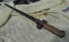 French Lebel 'Rosie' Epee Bayonet Mod. 1886 Cruciform Sm. Steel End Cap Brass handle Private Maker