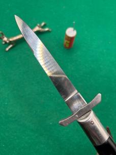 10.5” Rizzuto Estileto Milano Batwing with Swedge Blade