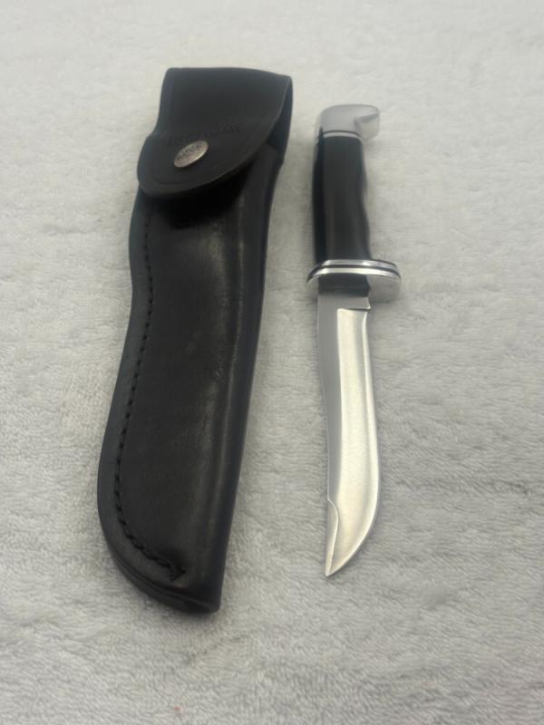 Buck Vintage Pre-1986 Model 105 Fixed Blade Sheath Knife Made In USA Buck Vintage Pre-1986 Model 105 Fixed Blade Sheath Knife Made In USA