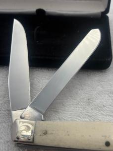 Case XX 2 Blade Trapper 2012 Zodiac Sagittarius Knife New In Box Made In USA