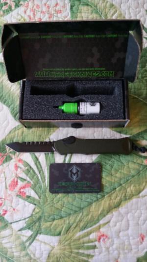 Heretic Knives Hydra OTF V3 Automatic Knife Green Tanto DLC Magnacut Blade