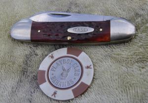Case XX USA 8 Dot 2 Blade canoe 62131 Jigged Red Bone Factory Mint Pinned Shield Nickel Bolsters