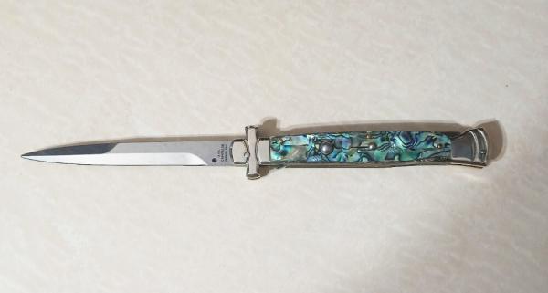 "EXTREMRLY NICE" AND HARD TO FIND.AN 11"AGA CAMPOLIN MALTEASE BEAUTIFUL ABALONE HANDLES."NEW"