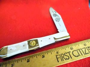 KABAR 1985 CIGAR BAND PEARL COKE BOTTLE LIMITED EDITION CLUB KNIFE UNUSED FROM STORAGE