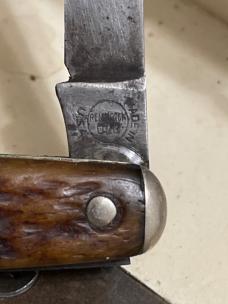 Remington whittler R6533 file edc bone has a crack
