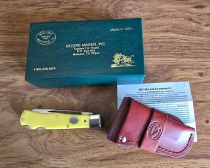 Moore Maker 3206DLB Double Lockback Trapper  Yellow Delrin w Box amp Sheath