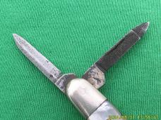 Miller Bros Cutlery Co Meriden Pearl Closed Backspring Whittler