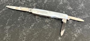 Stan Shaw Split Backspring Whittler Knife Mother Of Pearl Scales Sheffield England Unused