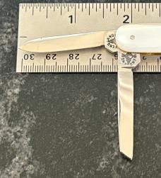 Humphreys And Co Split Backspring Whittler Knife, Mother Of Pearl Scales, Sheffield England, Unused
