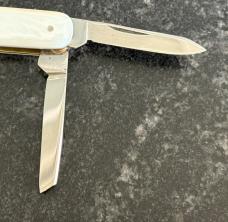 Humphreys And Co Split Backspring Whittler Knife, Mother Of Pearl Scales, Sheffield England, Unused