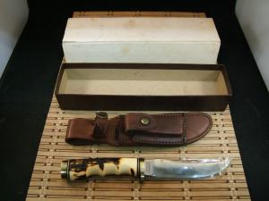 SCHRADE UNCLE HENRY 153UH GOLDEN SPIKE FIXED CARBON STEEL BLADE HUNTING KNIFE, WITH SHEATH & STOVE