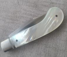 Vincenzo Balistreri MOP Sadddlehorn...Rwl34..4"..Fluted....colored Mosiac pin shield ..coa and slip 