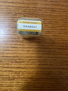 CIRCA 2005 SCHRADE WALDEN NY USA SWA834Y POCKET KNIFE (CAMILLUS) NEVER OPENED STILL SEALED IN TUBE