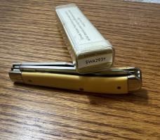 CIRCA 2005 SCHRADE WALDEN NY USA SWA293Y POCKET KNIFE (CAMILLUS) NOS WITH VIEW TUBE