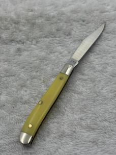 Camillus Vintage 710 Yellow Jacket Pocket Knife Made In USA (#71)