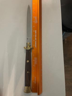 Giant 18" Switchblade - A.G.A. Campolin