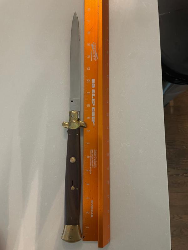 Giant 18" Switchblade - A.G.A. Campolin