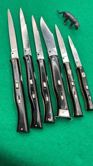 Set of Ackermannchen Italian plastic knives