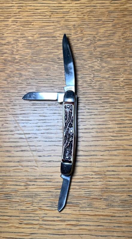 Vintage Colonial 3 Blade Stockman Pocket Knife