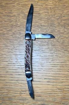 Vintage Colonial 3 Blade Stockman Pocket Knife