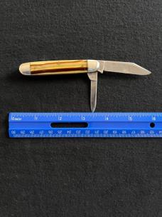 Vintage Robeson Equal End Jack Knife w/ Fancy Butter Molasses Striped Celluloid Scales 