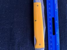 Queen 1LA Yellow Delrin Lock Back Swing Guard Cheetah Knife NIB!