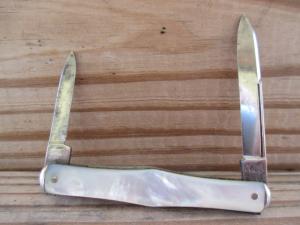 Pearl Remington Swell Centered Pen Knife 